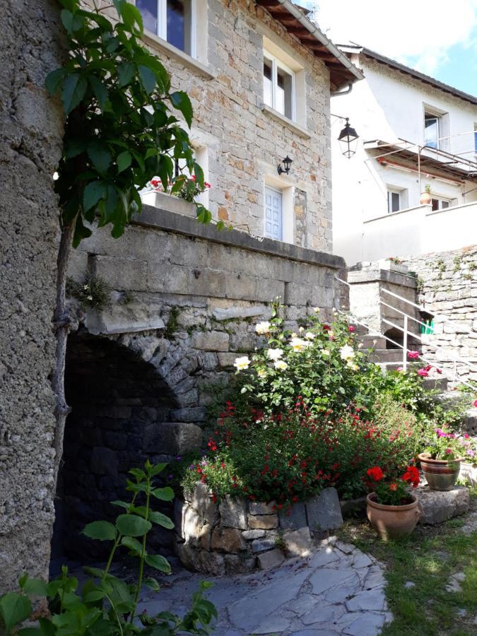 Gîte Les Gorges du Tarn La Cresse Extérieur photo